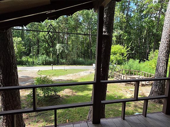5th image of 131 Cove Dr