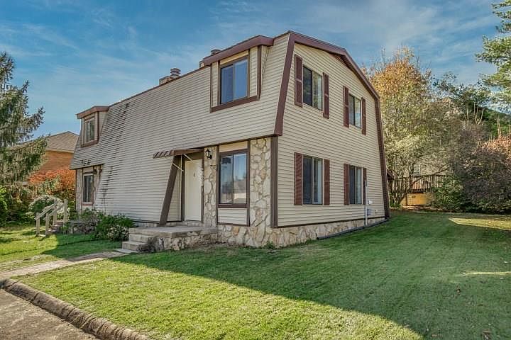 1st image of 82B Eastgate Cir