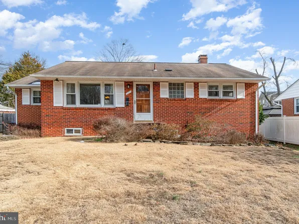 7421 Convair Dr, Alexandria, VA 22306