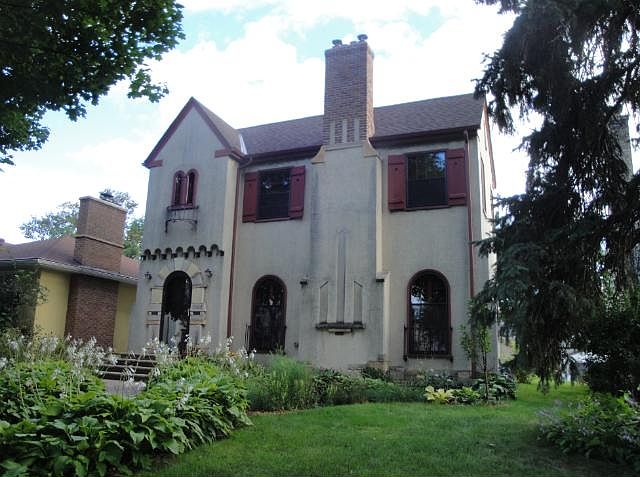 1st image of 2088 Randolph Ave