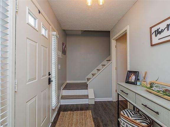 4th image of 775 Heath Ln