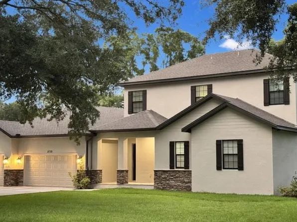 2730 Robertson Trl, Lutz, FL 33559
