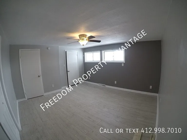 716 Saint Clair Ave — Photo 6