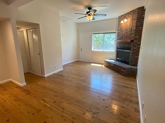 3rd image of 1010 Essex St