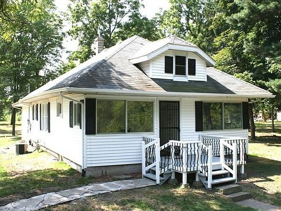 1001 Carlson Corners