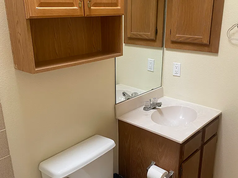 1908 Christine Ct — Photo 11