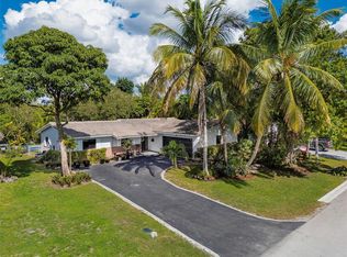 7509 NW 40th Pl, Coral Springs, FL 33065