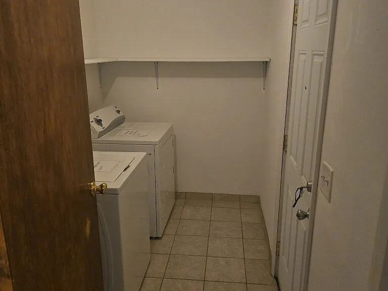 262 Fleming Rd #B — Photo 8
