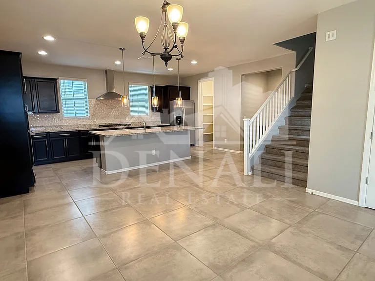 731 W Winchester Dr — Photo 7