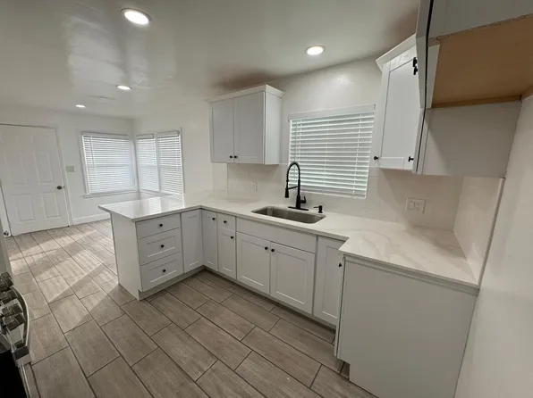 1136 N Sanborn Rd #10, Salinas, CA 93905