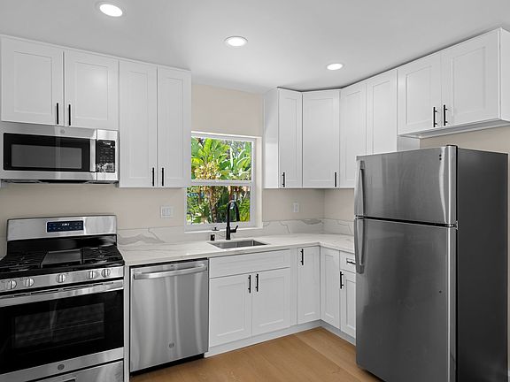 2nd image of 5053 Lenore Dr