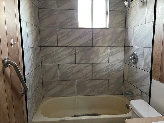 5th image of 37567 Meadowview Dr