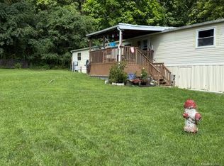 2 Walnut Park Ln #2, Milton, NY 12547