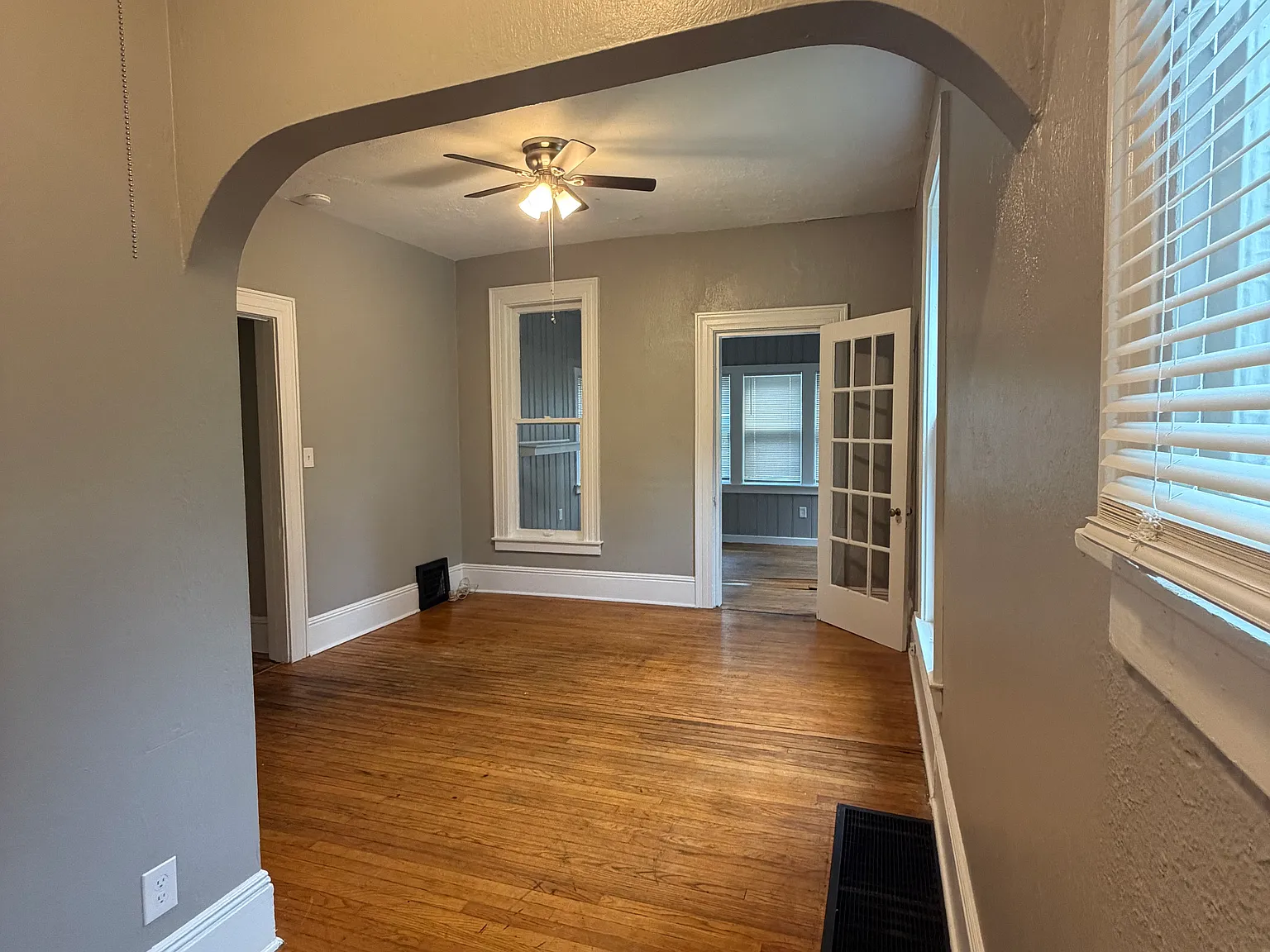 2 bed, 900 sqft, $1,650 — Photo 3