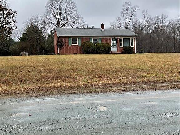 5th image of 942 Boone Valley Rd