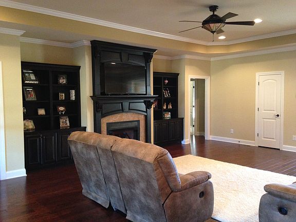 3rd image of 42 Blairmont Court