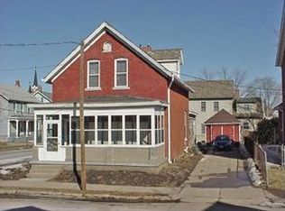 2172 Washington St, Dubuque, IA 52001