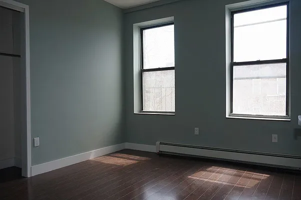 Rented by Real Team Brokerage | media 19