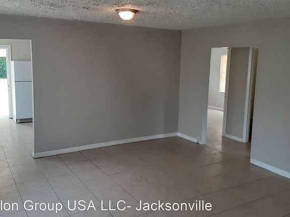 2nd image of 2423 Soutel Dr