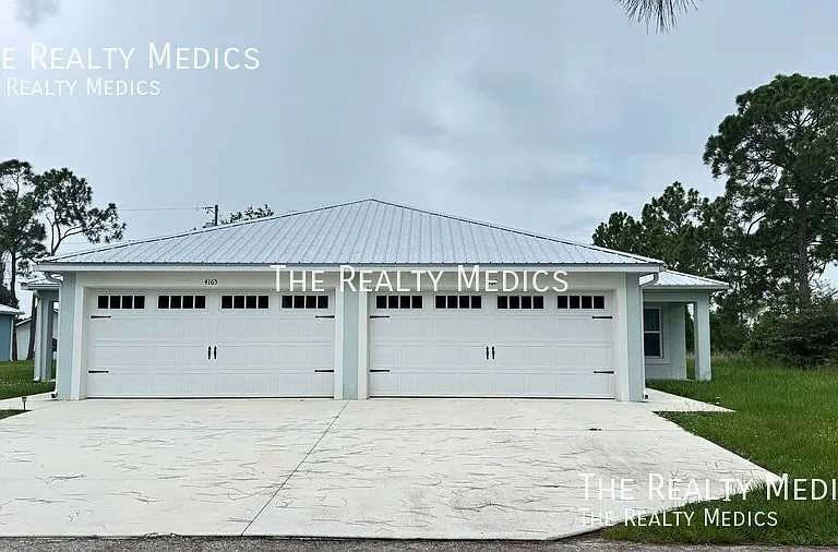 4167 Hammock Rd — Photo 1