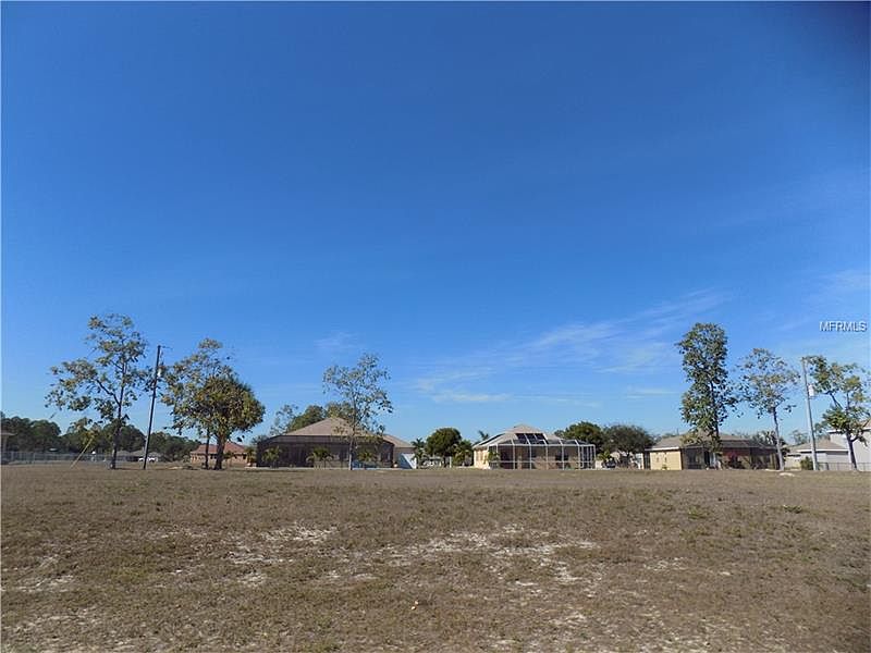1st image of 25507 Doredo Dr