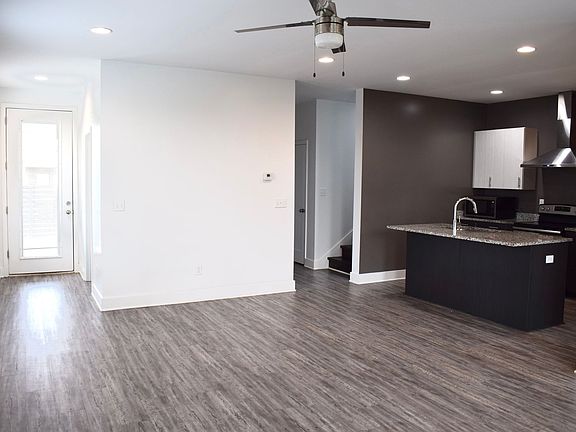5th image of 500 30th Ave E