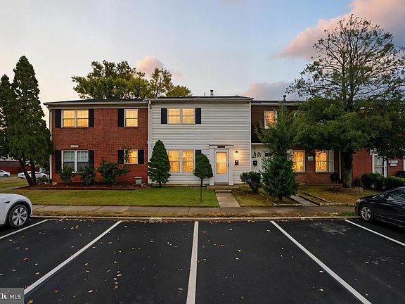 2nd image of 14753 Tamarack Pl