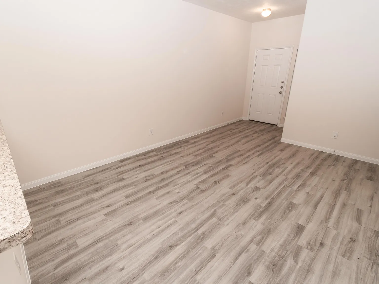 Brenwood Circle Townhomes — Photo 3