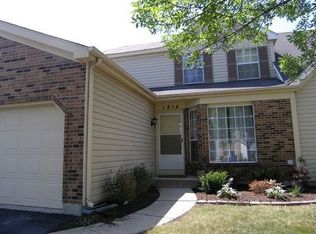1814 Newport Ct, Gurnee, IL 60031