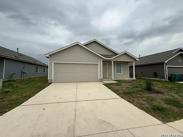 4839 Legacy Point — Photo 1