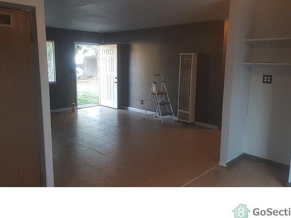 3rd image of 2223 Cantalier St