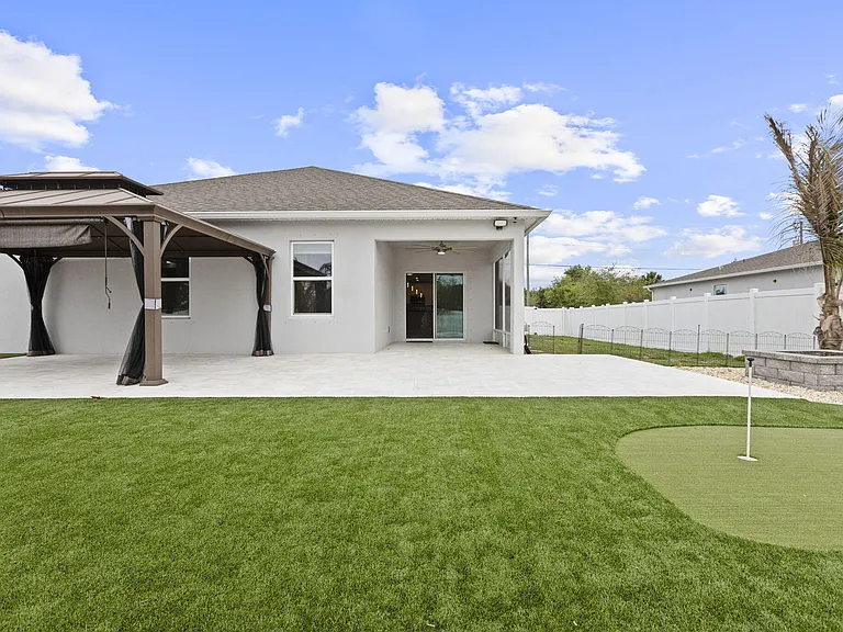 681 SW Millard Dr — Photo 56