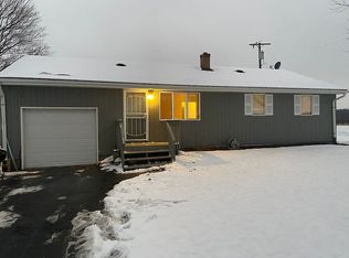 6982 Tipple Rd, Rockford, IL 61102