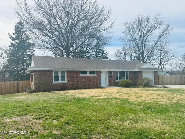 1402 Dixon Dr, Jefferson City, MO 65101