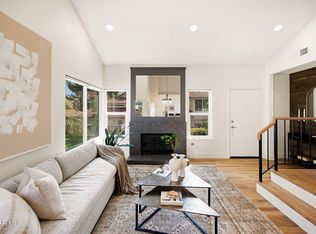 974 Quarterhorse Ln, Oak Park, CA 91377