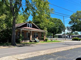 401 N Brewer St, Paris, TN 38242