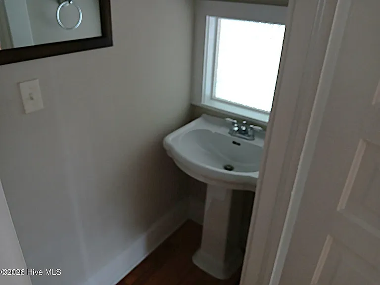 180 N May St — Photo 15