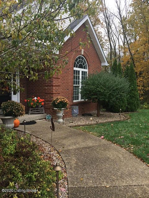 1st image of 252 Early Wyne Dr