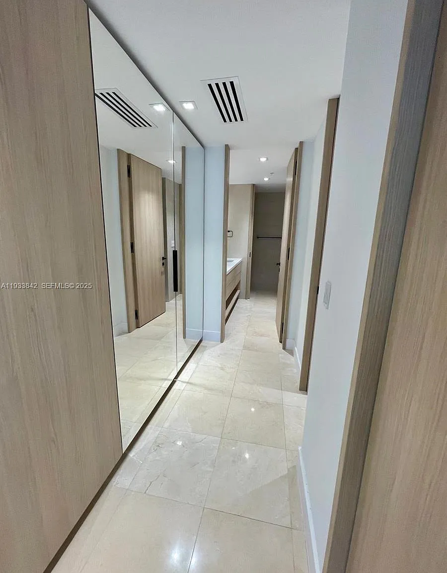 2 bed, 1532 sqft, $8,000 — Photo 4