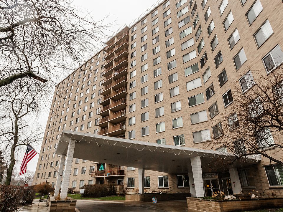1st image of 6833 N Kedzie Ave APT 207