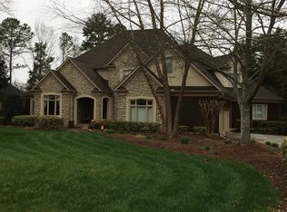 1018 Berwick Ct, Waxhaw, NC 28173