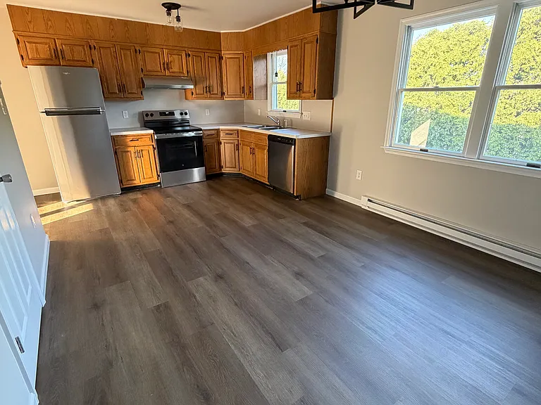 50 Eton Ct — Photo 18