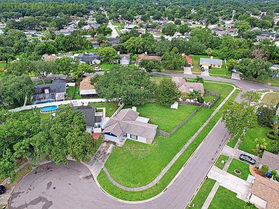 5th image of 4908 CROCKETT COURT