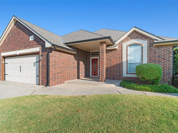 1401 River Birch Dr, Yukon, OK 73099