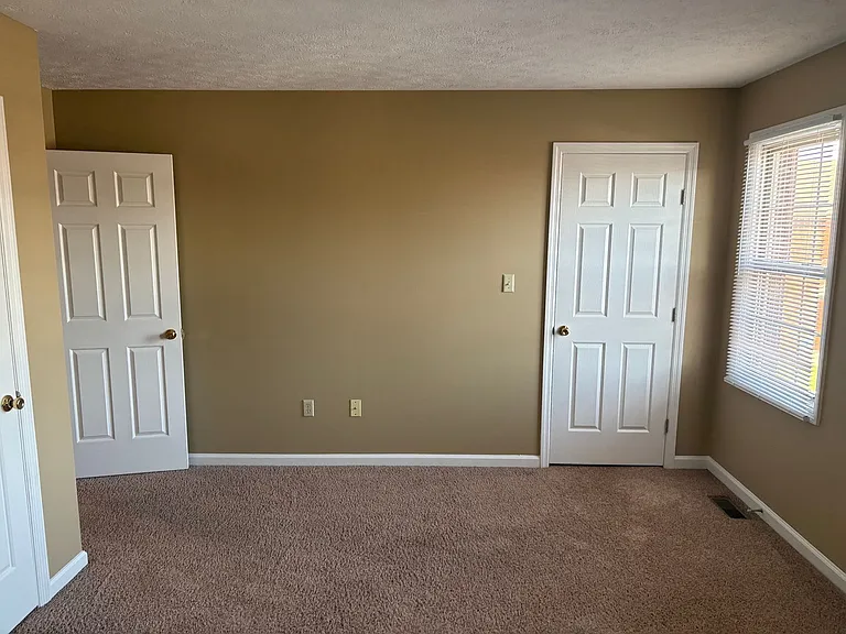 1021 Brandy Ln — Photo 8