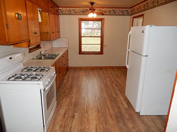 3rd image of 508 E Waterford St