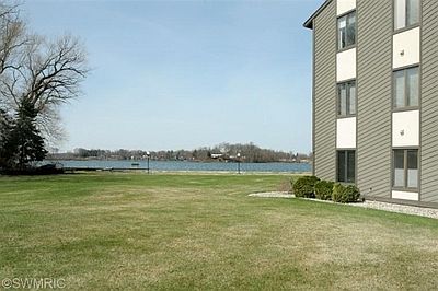 2nd image of 3 Hiawatha Cove Trl APT 3