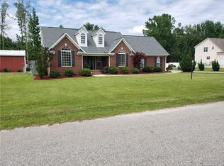 207 Carthon Ln, Raeford, NC 28376