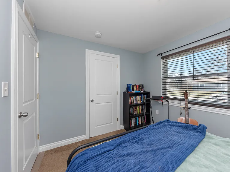 2 Faust Ct — Photo 23