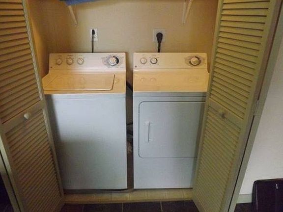 4th image of 488 E Ocean Blvd Unit 808